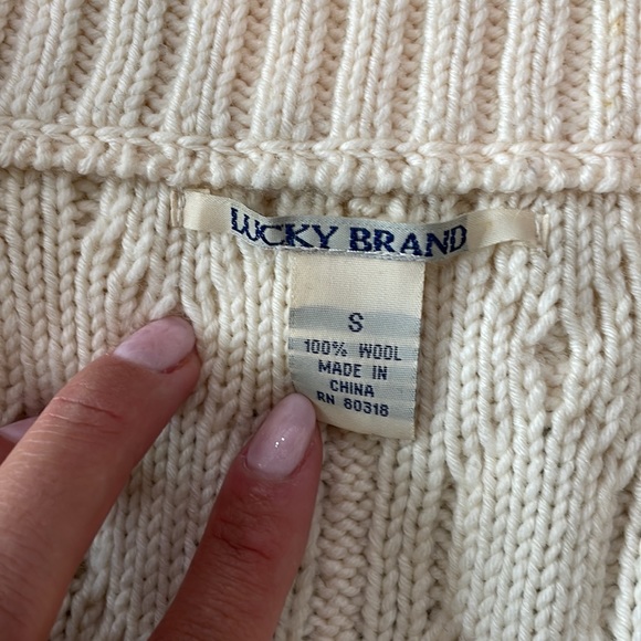 Lucky brand poncho 100% wool - Picture 2 of 3